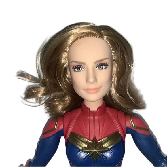 CAPTAIN MARVEL 11"action finger Doll with Accessories marvel avengers Hasbro - Picture 8 of 11